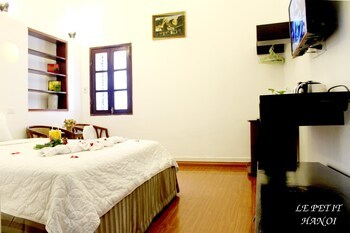 Le Petit Hanoi Hotel