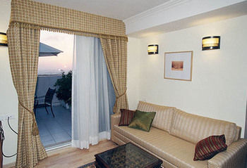 Hotel De La Mer � By Zvieli Hotels