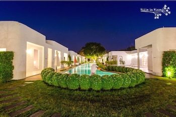 Hotel Villa La Flora Kanchanaburi