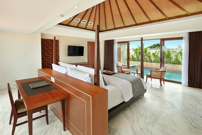 The Bandha Hotel & Suites