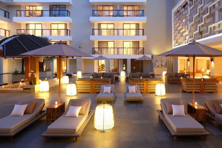 The Bandha Hotel & Suites