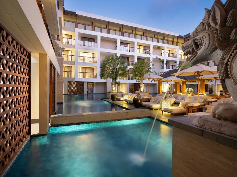 The Bandha Hotel & Suites