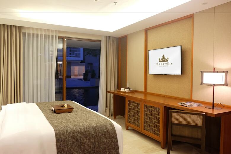 The Bandha Hotel & Suites