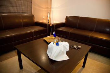Aparthotel Golden Bay Suites