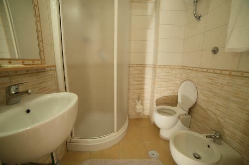 Hotel Giugi�