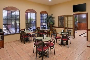 Hotel Americas Best Value Inn And Suites San Benito