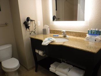Hotel Holiday Inn Express West Jefferson