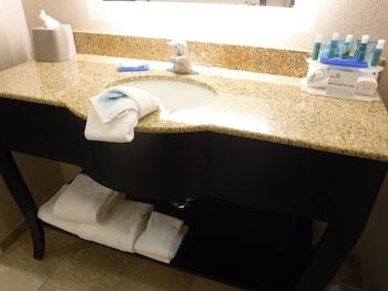 Hotel Holiday Inn Express West Jefferson