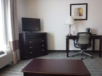 Hotel Holiday Inn Express West Jefferson