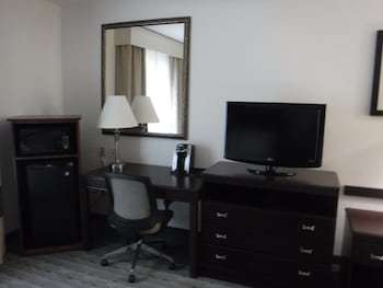 Hotel Holiday Inn Express West Jefferson