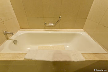 Sotogrande Hotel And Resort