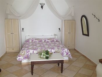 Ira Hotel & Spa