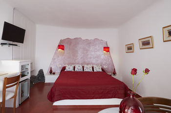 Ira Hotel & Spa