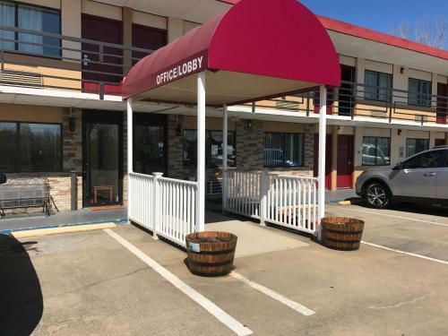 Motel Royal Regency Inn