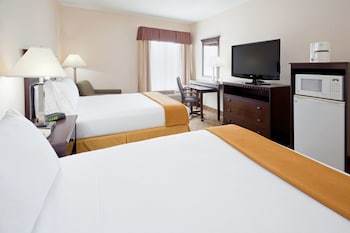 Holiday Inn Express Hotel & Suites Carneys Point