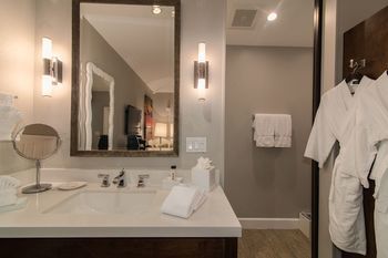 Hotel Almond Tree Inn