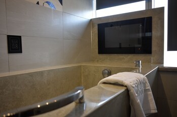 Green World Hotel - Grand Nanjing