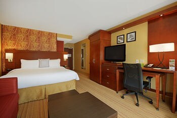Hotel Courtyard Oneonta
