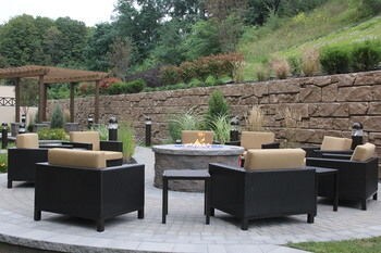 Hotel Courtyard Oneonta