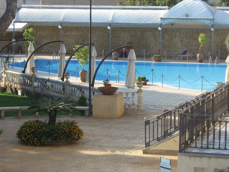 New Hotel Palace
