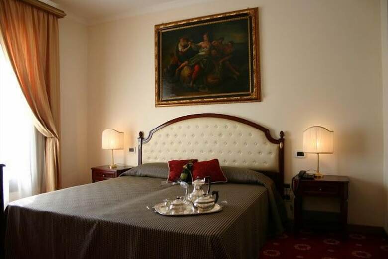 New Hotel Palace