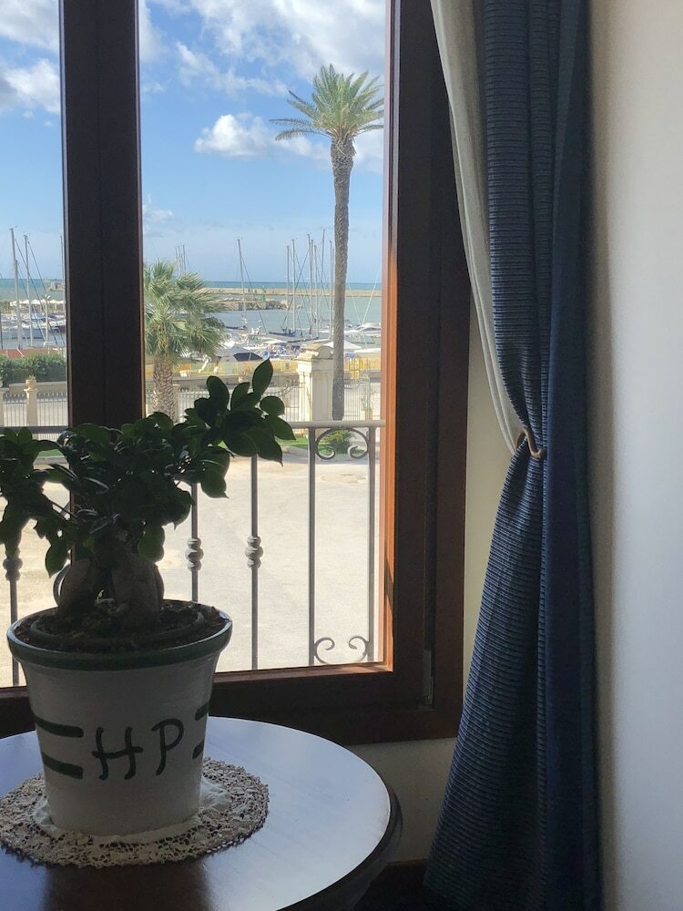 New Hotel Palace