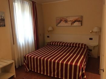 Hotel Venice Resorts