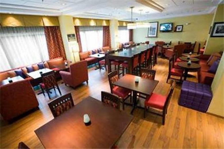Hotel Hampton Inn By Hilton Guadalajara Aeropuerto