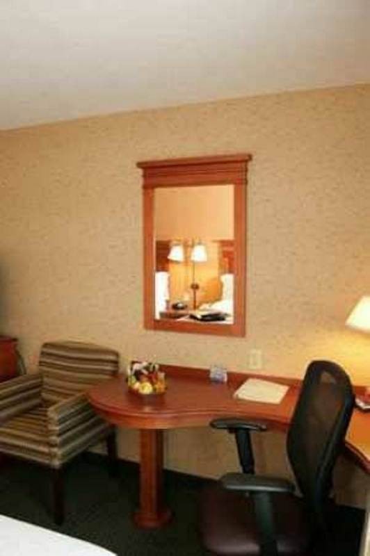 Hotel Hampton Inn By Hilton Guadalajara Aeropuerto
