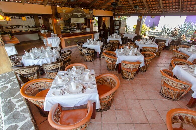 Hotel Decameron Los Cocos