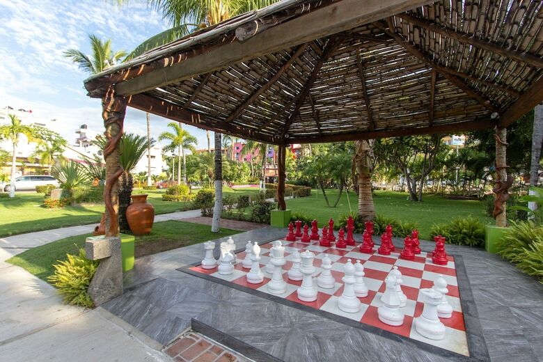 Hotel Decameron Los Cocos