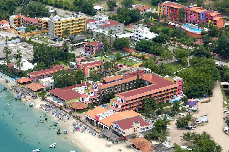Hotel Decameron Los Cocos