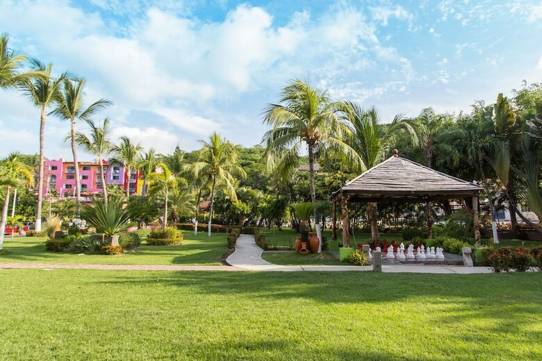 Hotel Decameron Los Cocos