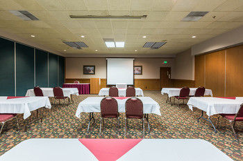 Hotel Quality Inn & Conference Center