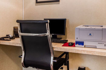 Hotel Comfort Suites Foxfire
