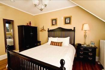 Bed & Breakfast Newport Blues Inn
