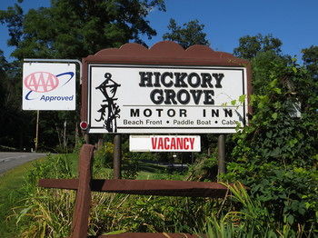 Hotel Hickory Grove Motor Inn