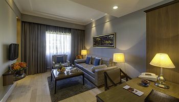 Hotel The Kenilworth Kolkata