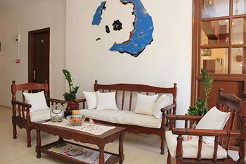 Hotel Santa Irini