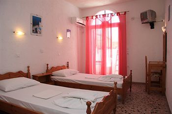 Hotel Santa Irini