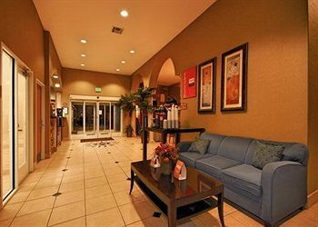 Hotel Comfort Inn & Suites