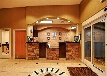 Hotel Comfort Inn & Suites