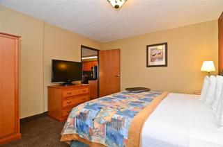 Best Western Plus Deer Park Hotel & Suites