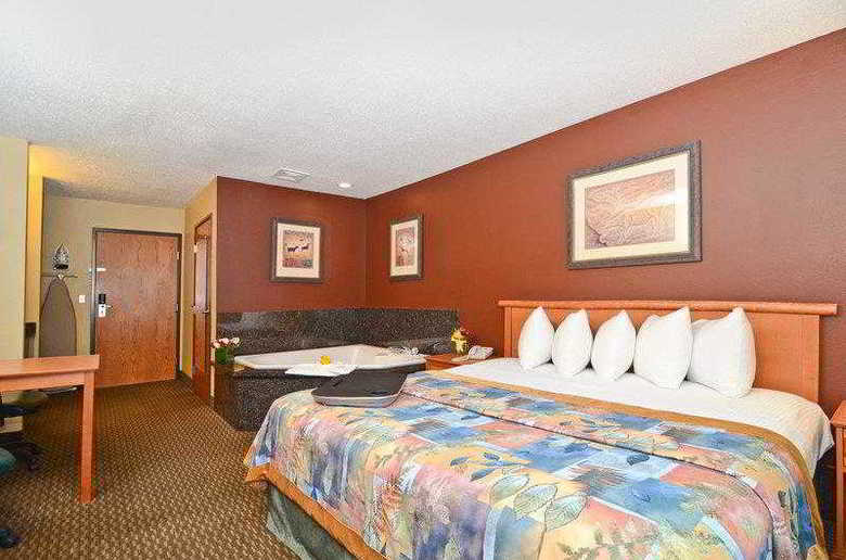 Best Western Plus Deer Park Hotel & Suites