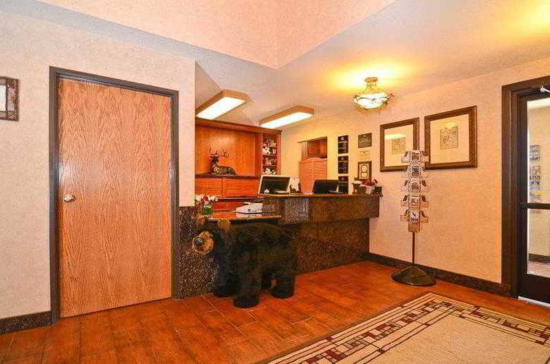 Best Western Plus Deer Park Hotel & Suites