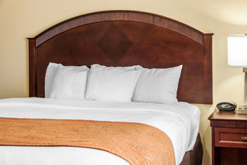 Hotel Comfort Suites