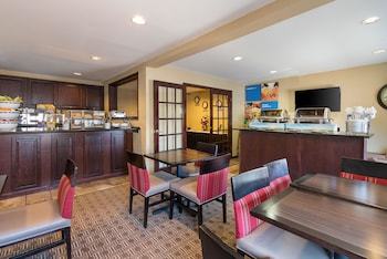 Hotel Comfort Inn Near Grand Central Mall