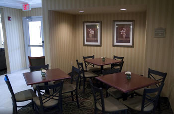 Hotel Cobblestone Inn And Suites - Vinton