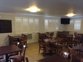 Hotel Lompoc Valley Inn & Suites