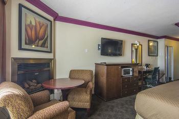 Hotel Quality Inn & Suites